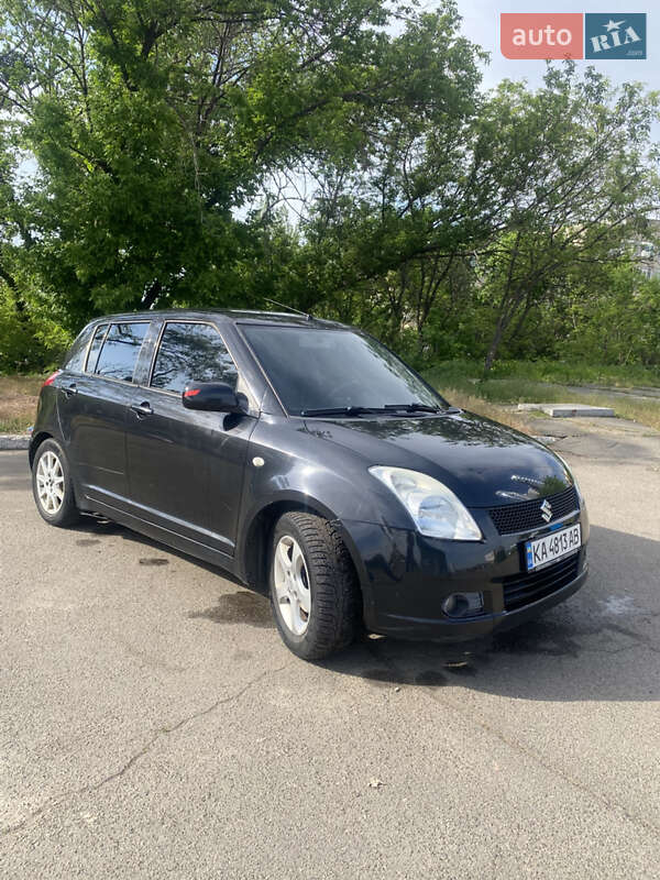 Хэтчбек Suzuki Swift 2007 в Киеве
