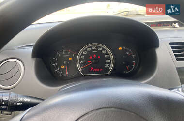 Хэтчбек Suzuki Swift 2007 в 