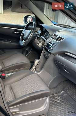 Хетчбек Suzuki Swift 2011 в 