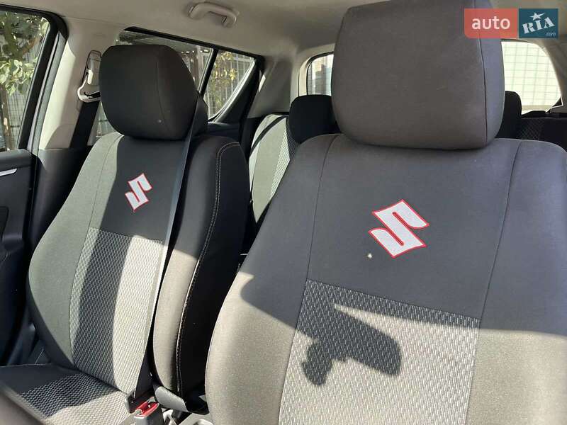 Хэтчбек Suzuki Swift 2011 в Барышевке фото 38 Хэтчбек Suzuki Swift 2011 в Барышевке