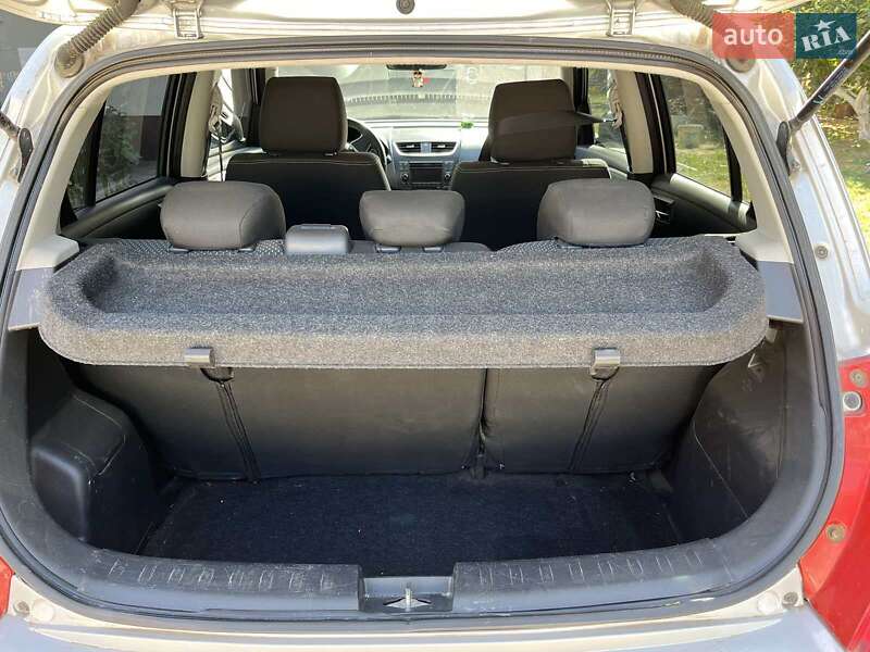 Хэтчбек Suzuki Swift 2011 в Барышевке фото 41 Хэтчбек Suzuki Swift 2011 в Барышевке