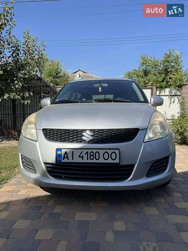 Хэтчбек Suzuki Swift 2011 в 