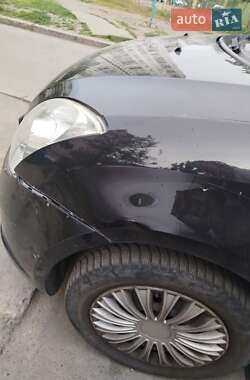 Хетчбек Suzuki Swift 2006 в 