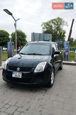 Хэтчбек Suzuki Swift 2010 в 