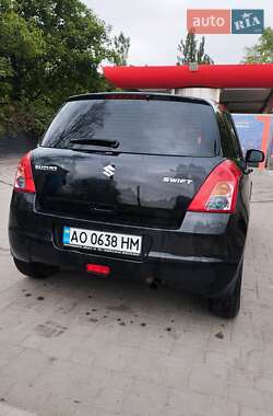 Хэтчбек Suzuki Swift 2010 в 