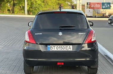 Хетчбек Suzuki Swift 2012 в 