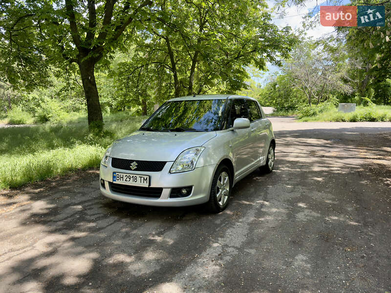 Хэтчбек Suzuki Swift 2008 в 