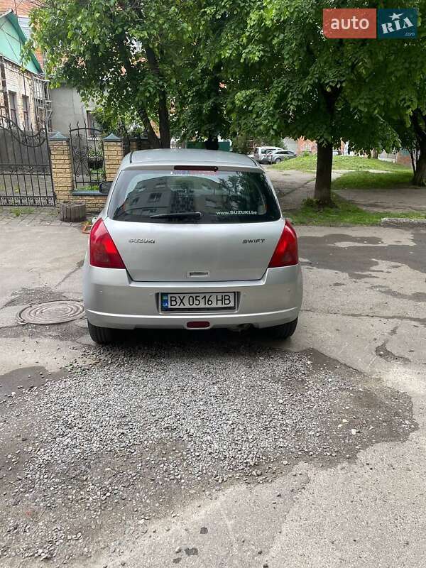 Хетчбек Suzuki Swift 2005 в Хмельницькому