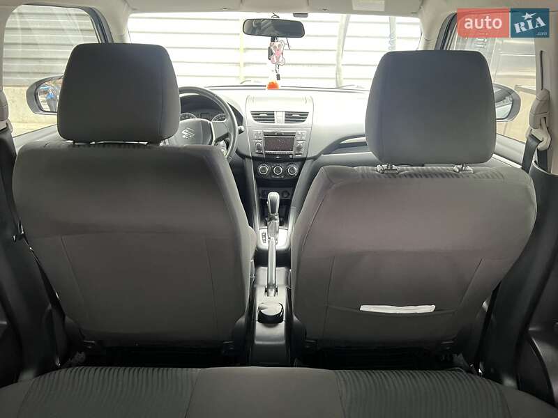Хэтчбек Suzuki Swift 2011 в Львове