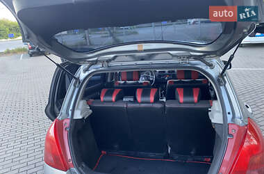 Хэтчбек Suzuki Swift 2006 в 