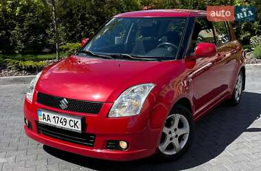 Хэтчбек Suzuki Swift 2007 в Киеве