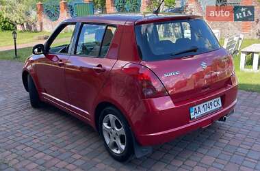 Хэтчбек Suzuki Swift 2007 в 