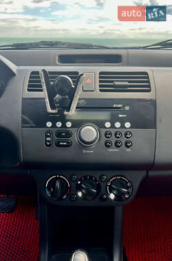 Хетчбек Suzuki Swift 2007 в 