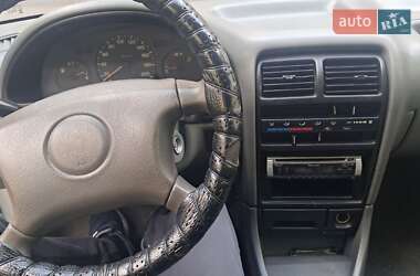 Седан Suzuki Swift 2003 в 