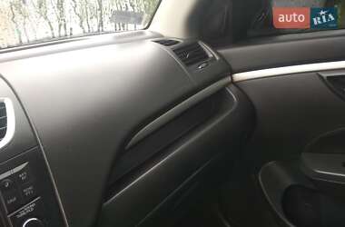 Хэтчбек Suzuki Swift 2011 в 