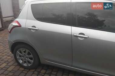 Хэтчбек Suzuki Swift 2011 в 