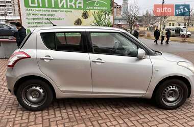 Хэтчбек Suzuki Swift 2011 в 