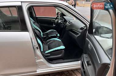 Хэтчбек Suzuki Swift 2011 в 