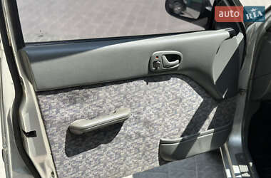 Седан Suzuki Swift 2003 в 