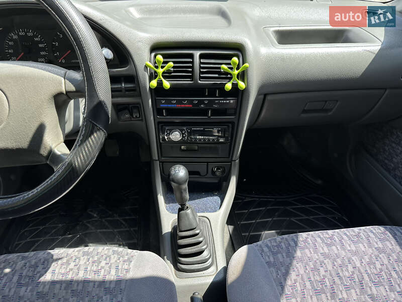 Седан Suzuki Swift 2003 в Тернополе