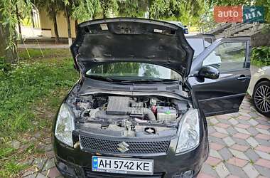 Хэтчбек Suzuki Swift 2007 в 