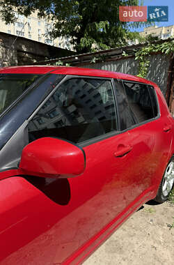 Хетчбек Suzuki Swift 2006 в 
