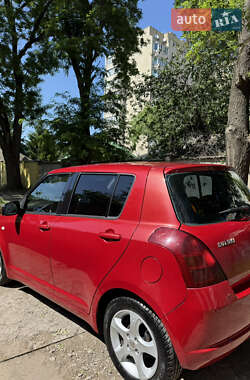 Хетчбек Suzuki Swift 2006 в 