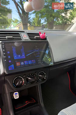 Хетчбек Suzuki Swift 2006 в 