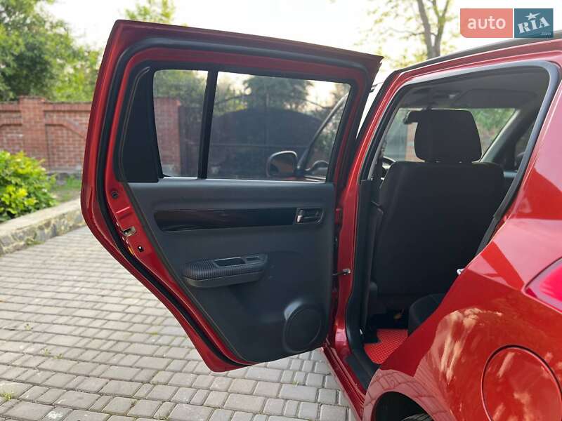 Хэтчбек Suzuki Swift 2008 в Лысянке фото 20 Хэтчбек Suzuki Swift 2008 в Лысянке