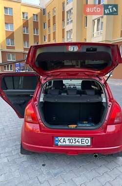 Хэтчбек Suzuki Swift 2007 в 