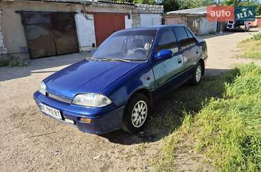 Седан Suzuki Swift 1993 в 