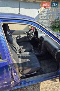 Седан Suzuki Swift 1993 в 