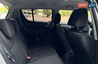Хетчбек Suzuki Swift 2011 в 