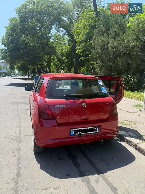 Хэтчбек Suzuki Swift 2006 в Одессе фото 3 Хэтчбек Suzuki Swift 2006 в Одессе
