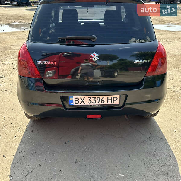 Хетчбек Suzuki Swift 2007 в Хмельницькому