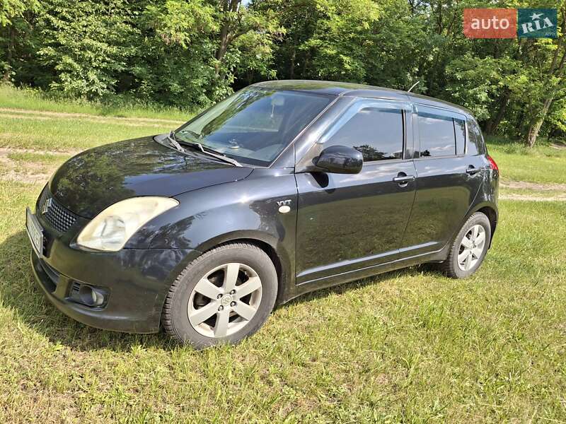 Хэтчбек Suzuki Swift 2008 в Сарнах