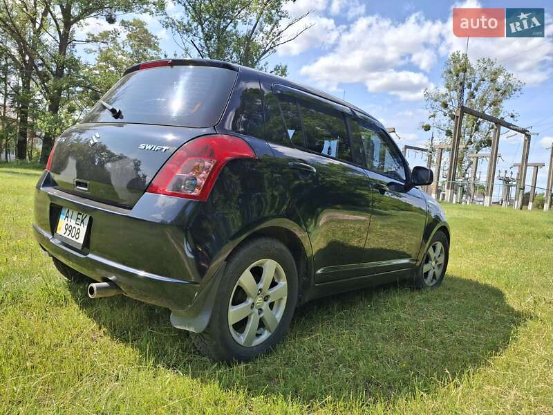 Хэтчбек Suzuki Swift 2008 в Сарнах
