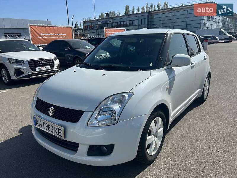 Хэтчбек Suzuki Swift 2008 в 