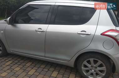Хетчбек Suzuki Swift 2011 в 