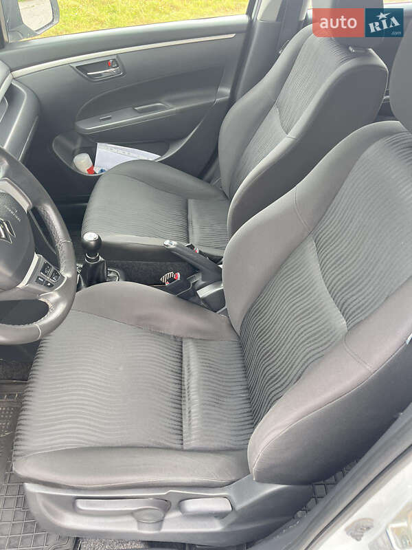 Хэтчбек Suzuki Swift 2012 в Лубнах