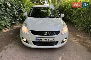 Хэтчбек Suzuki Swift 2013 в 