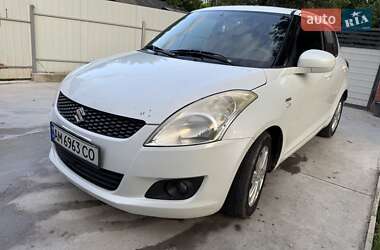 Хэтчбек Suzuki Swift 2013 в 
