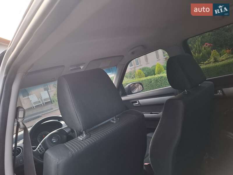 Хэтчбек Suzuki Swift 2007 в Нововолынске
