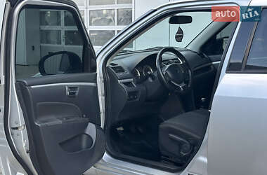 Хетчбек Suzuki Swift 2011 в 