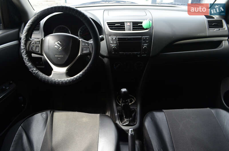 Хетчбек Suzuki Swift 2013 в Києві