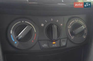 Хэтчбек Suzuki Swift 2013 в 