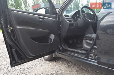 Хэтчбек Suzuki Swift 2013 в 