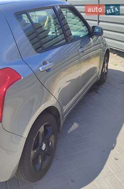 Хэтчбек Suzuki Swift 2008 в 