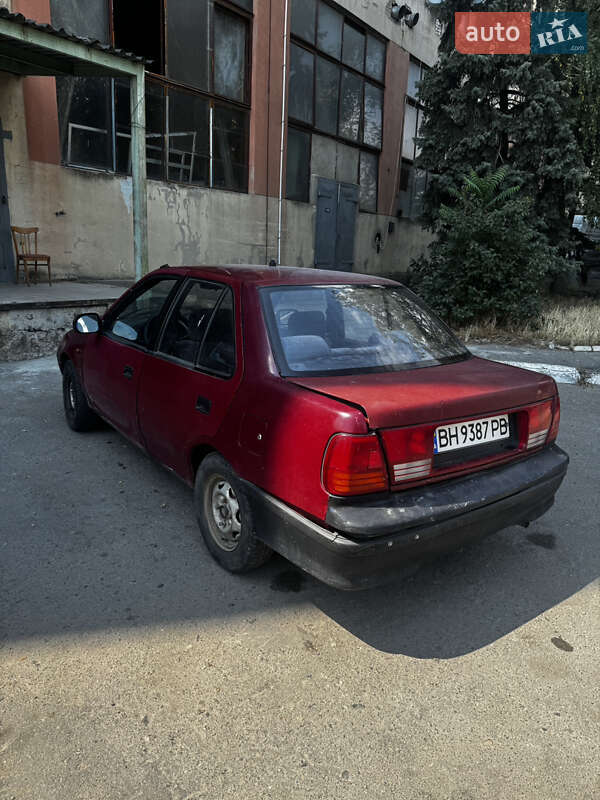 Седан Suzuki Swift 1995 в Одесі
