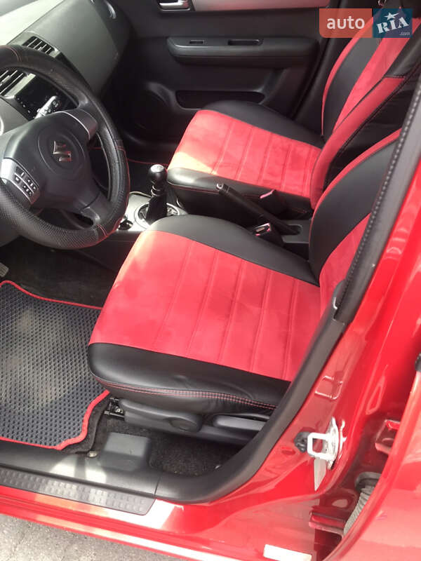 Хэтчбек Suzuki Swift 2010 в Каменец-Подольском
